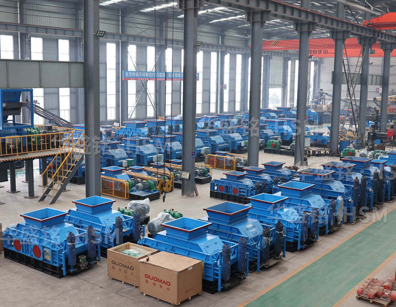  砂石料用哪種破碎機(jī)？沙頭料全液壓對(duì)輥破碎機(jī)多少錢？